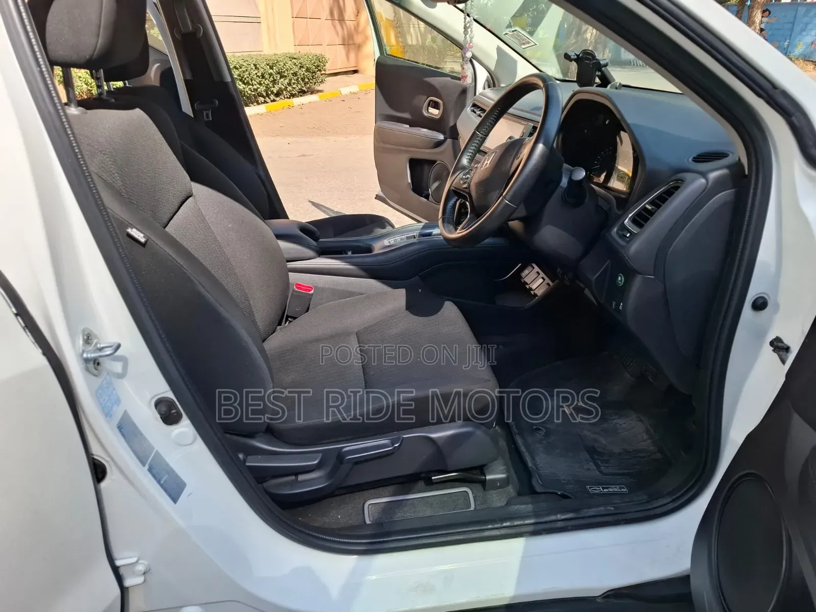 Honda Vezel 2016 White