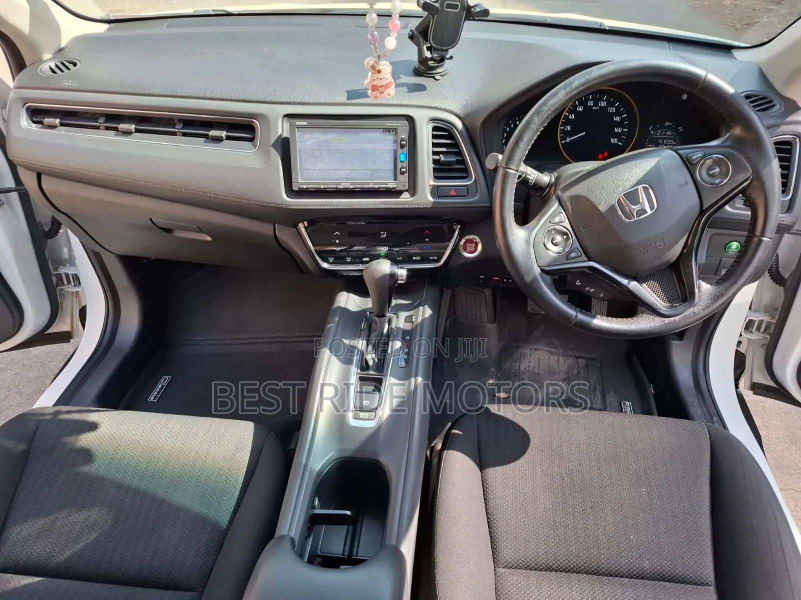 Honda Vezel 2016 White