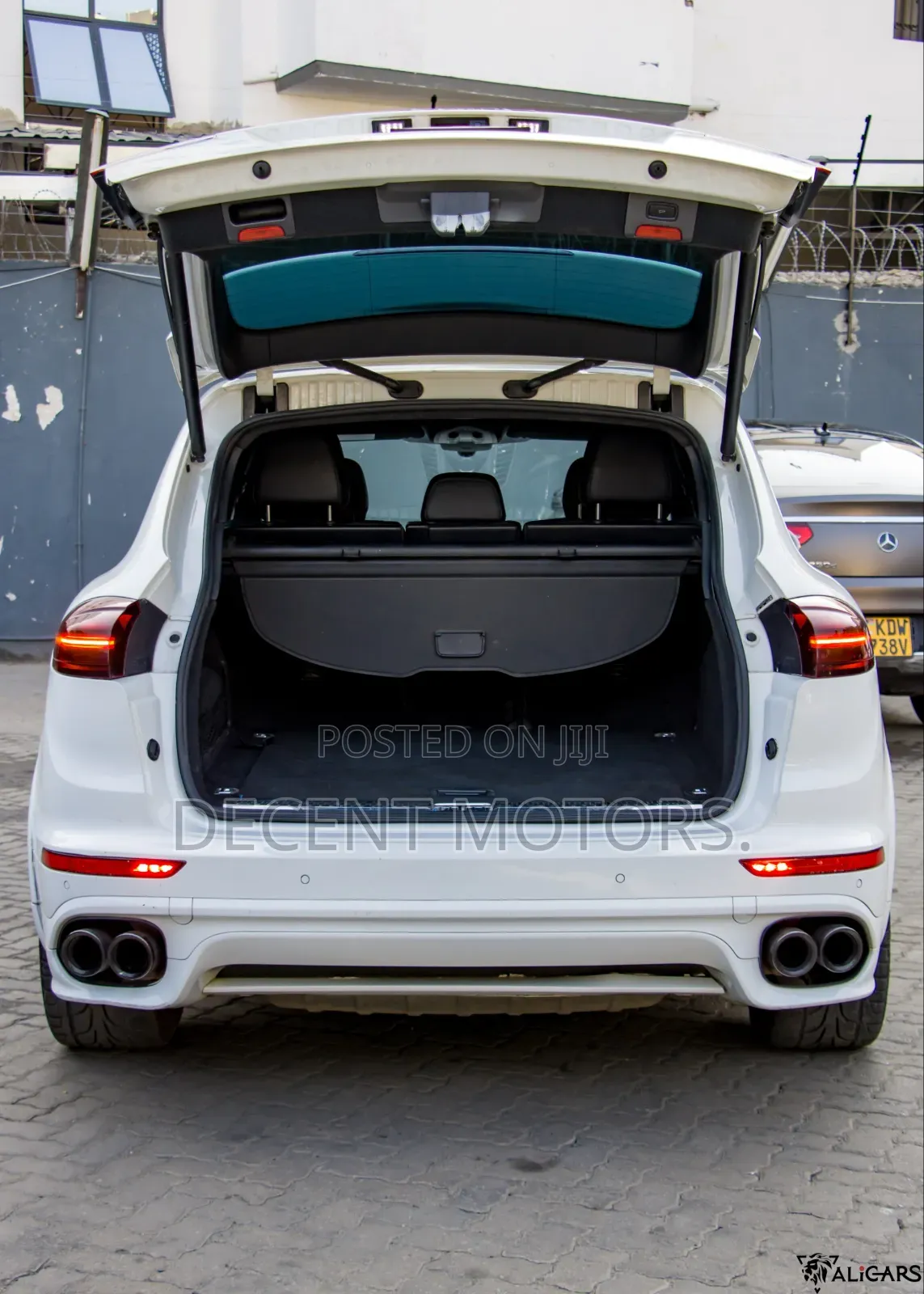 Porsche Cayenne 2017 White