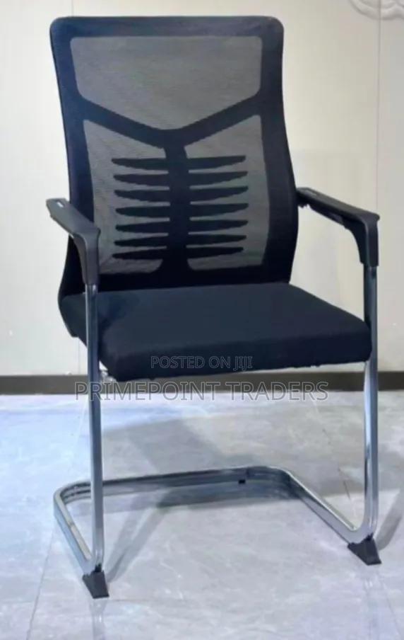 Premium Executive Secretarial Chair – Ergonomic & Professional