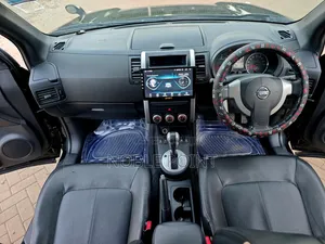 Nissan X-Trail 2010 Black