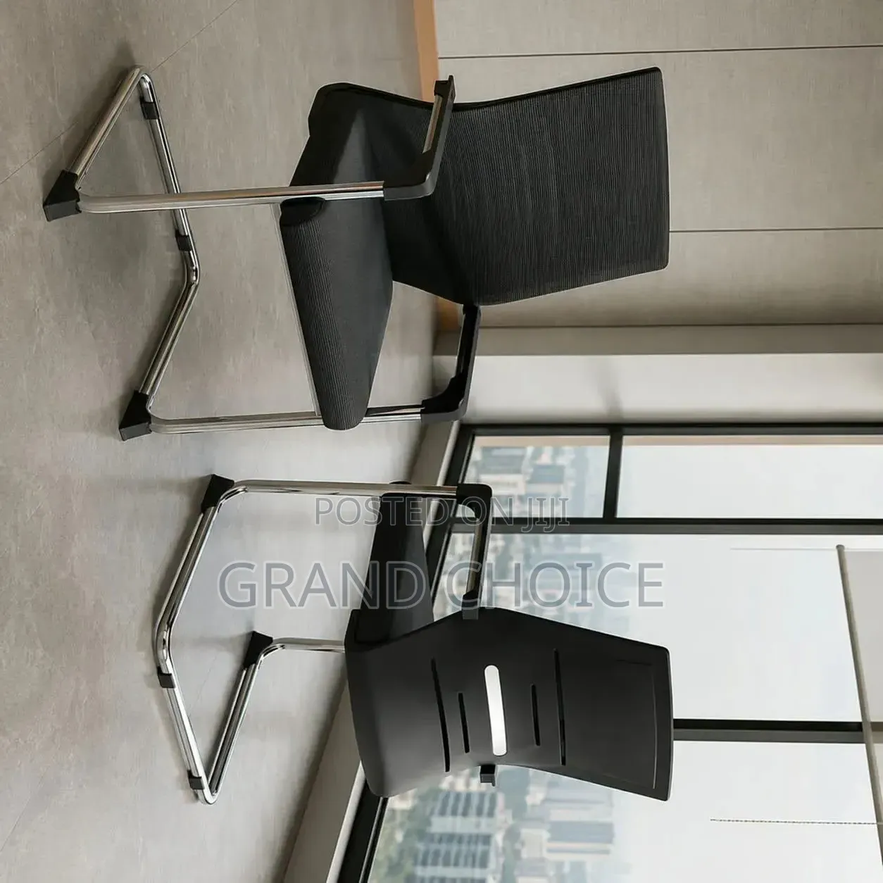 Black Visitor Office Chair – Chrome Frame