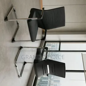 Black Visitor Office Chair – Chrome Frame