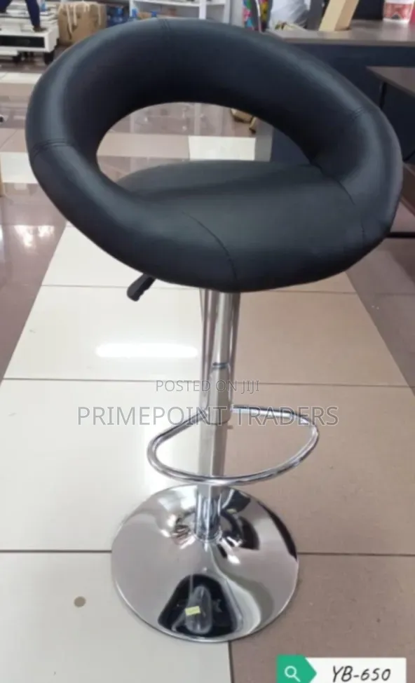 Premium Modern Bar Stool – Height Adjustable & Elegant