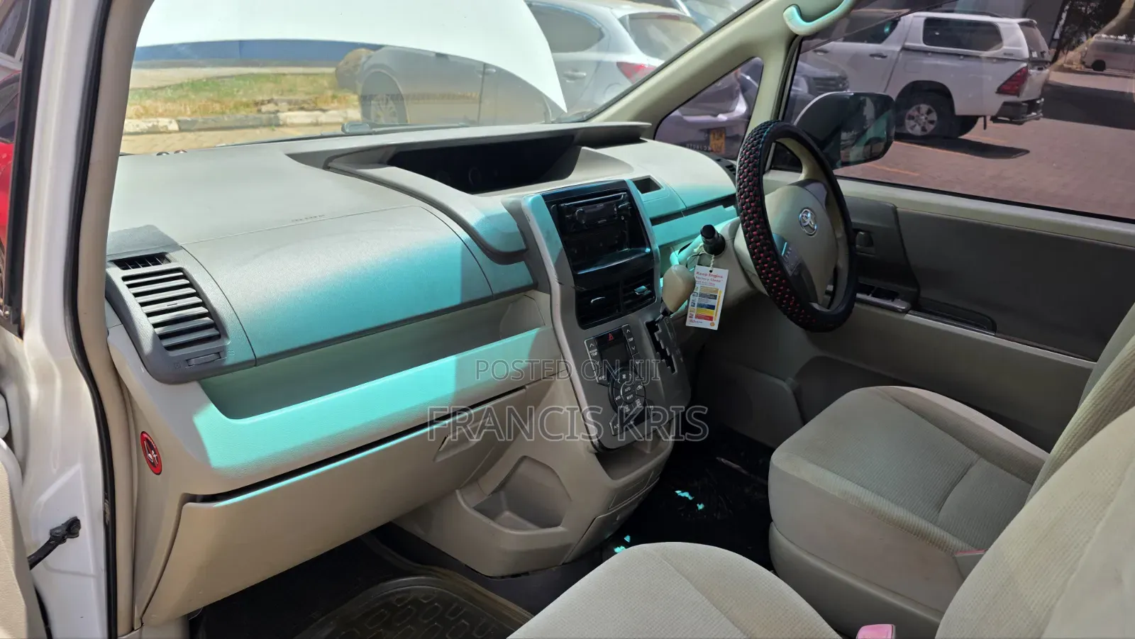Toyota Noah 2009 Pearl