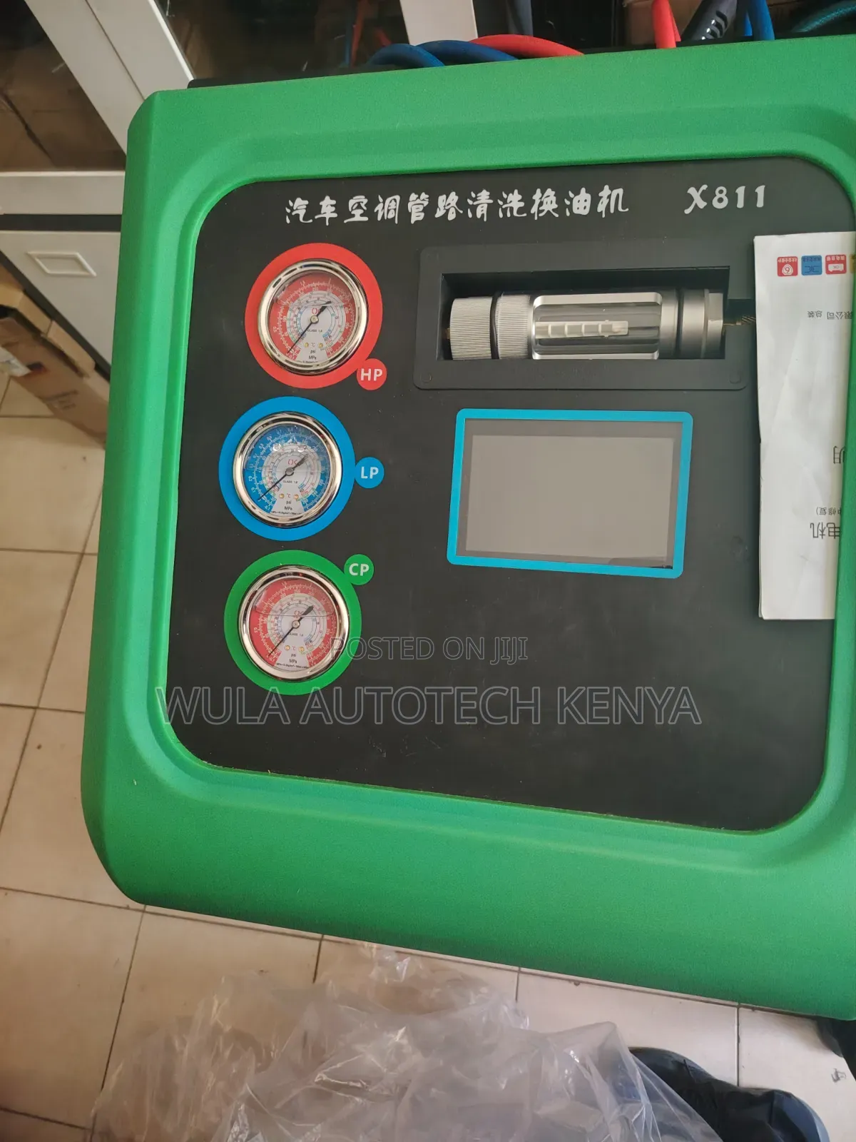 Digital LCD Display for Easy Reading & Control of Automatic AC