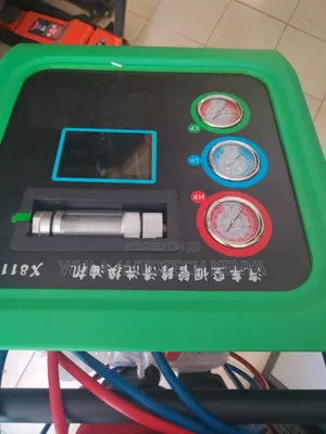 Digital LCD Display for Easy Reading & Control of Automatic AC
