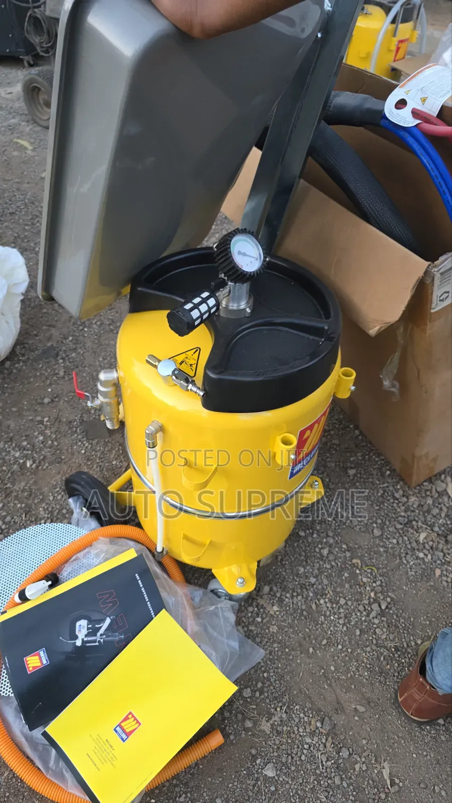 Meclube 65L Pneumatic Waste Oil Drain Collector Workshop