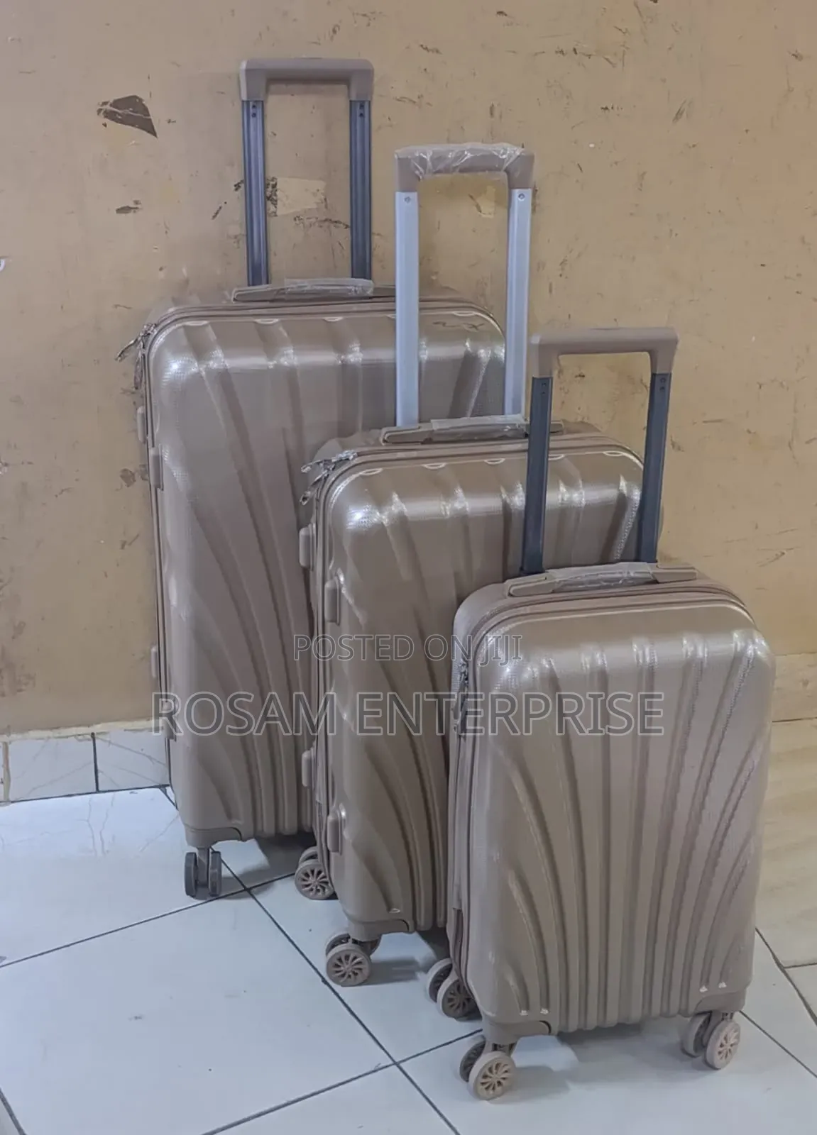 3 in 1 Luxurious Fibre Suitcase