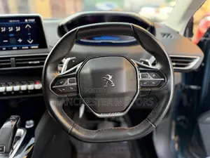 Peugeot 5008 2017 Blue