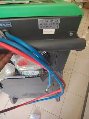 Heavy Duty Automatic AC Machine / Oil Exchange Machine Sunshine Italy