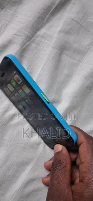 Apple iPhone 5c 16 GB Blue