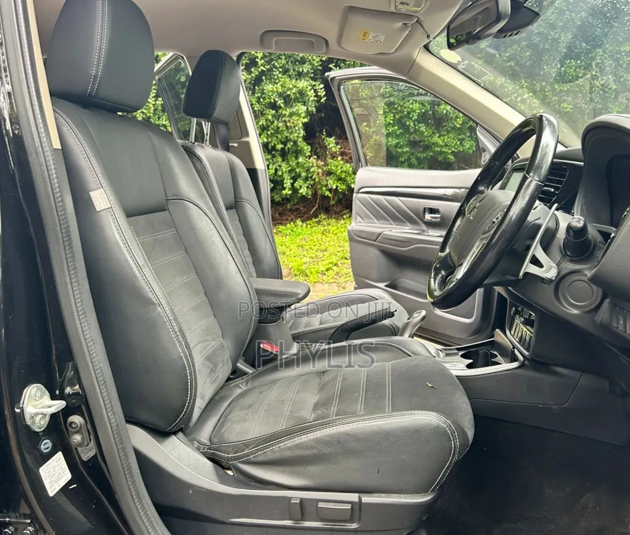 Mitsubishi Outlander 2016 Black