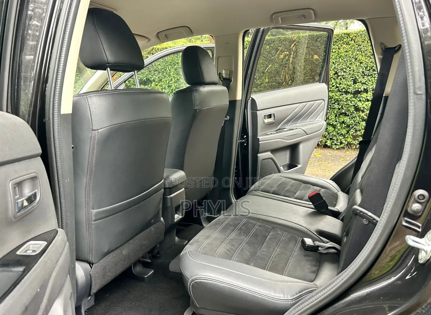 Mitsubishi Outlander 2016 Black