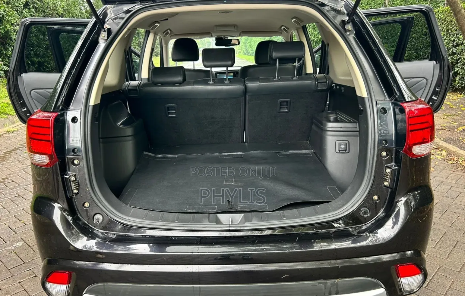 Mitsubishi Outlander 2016 Black