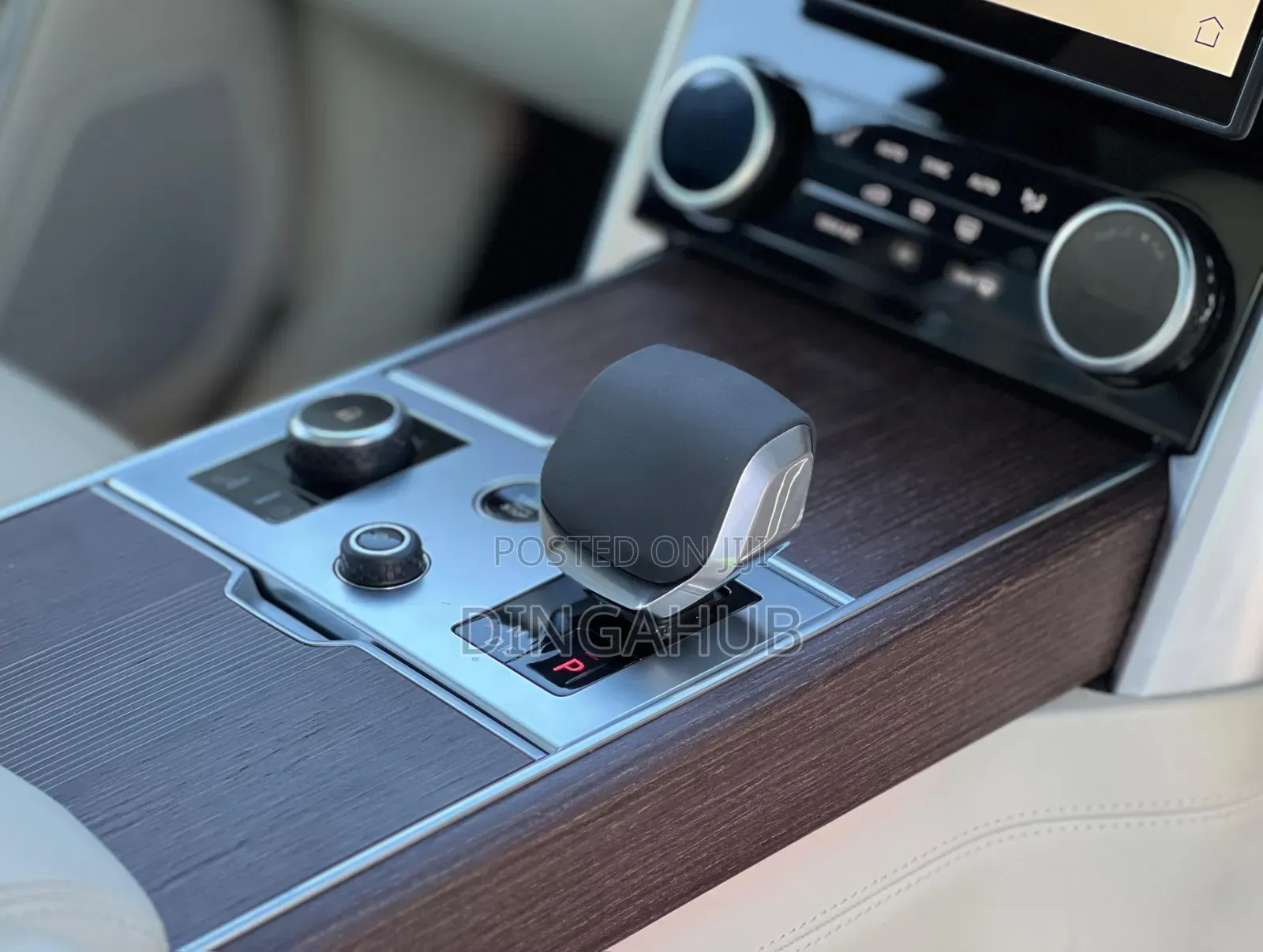 Land Rover Range Rover Vogue 2023 Gray