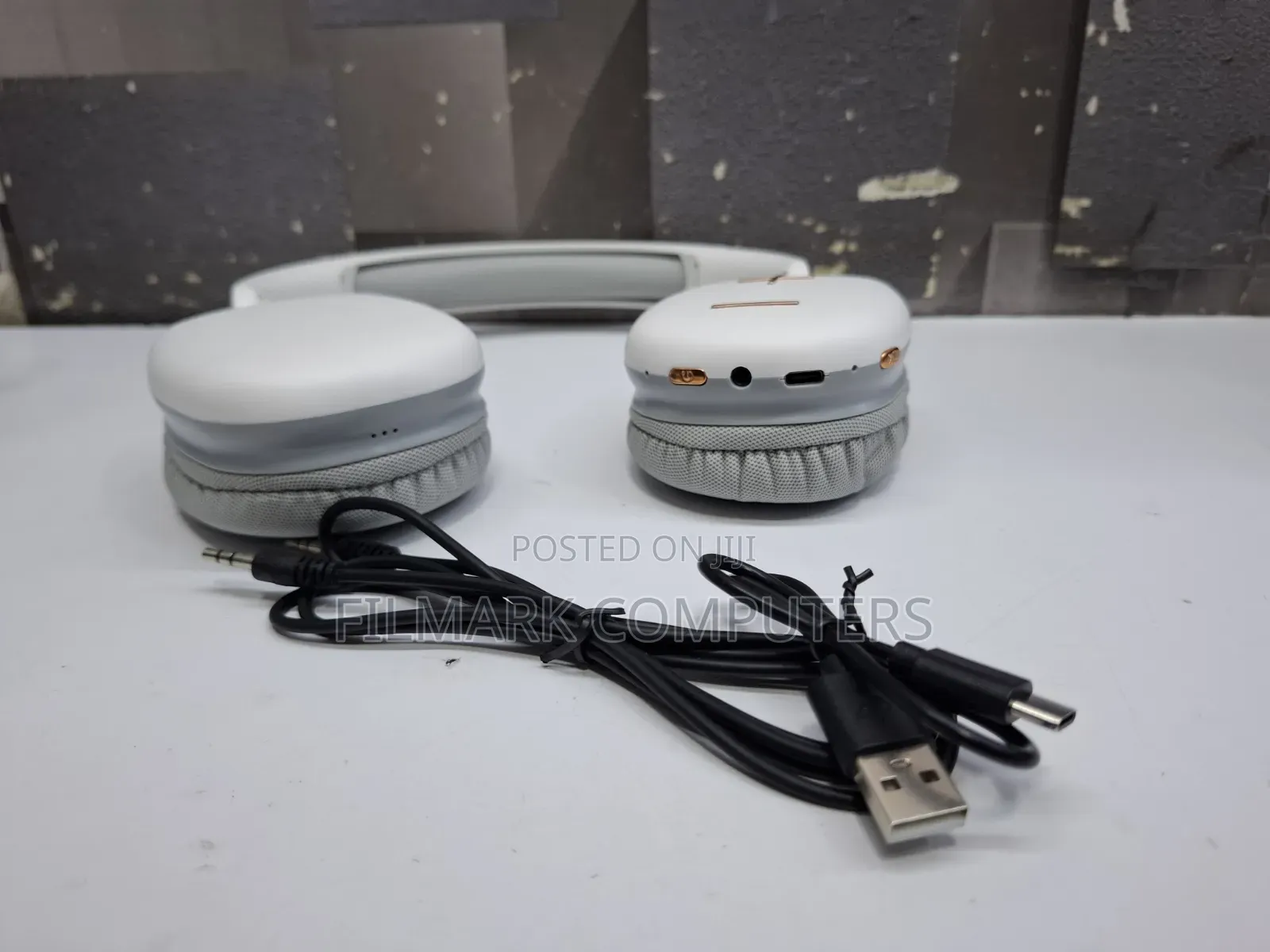 KOMC B300 Stereo Wireless Headphone