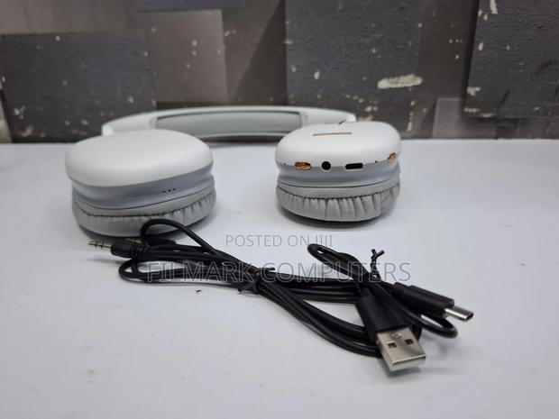 KOMC B300 Stereo Wireless Headphone - thumbnail 4