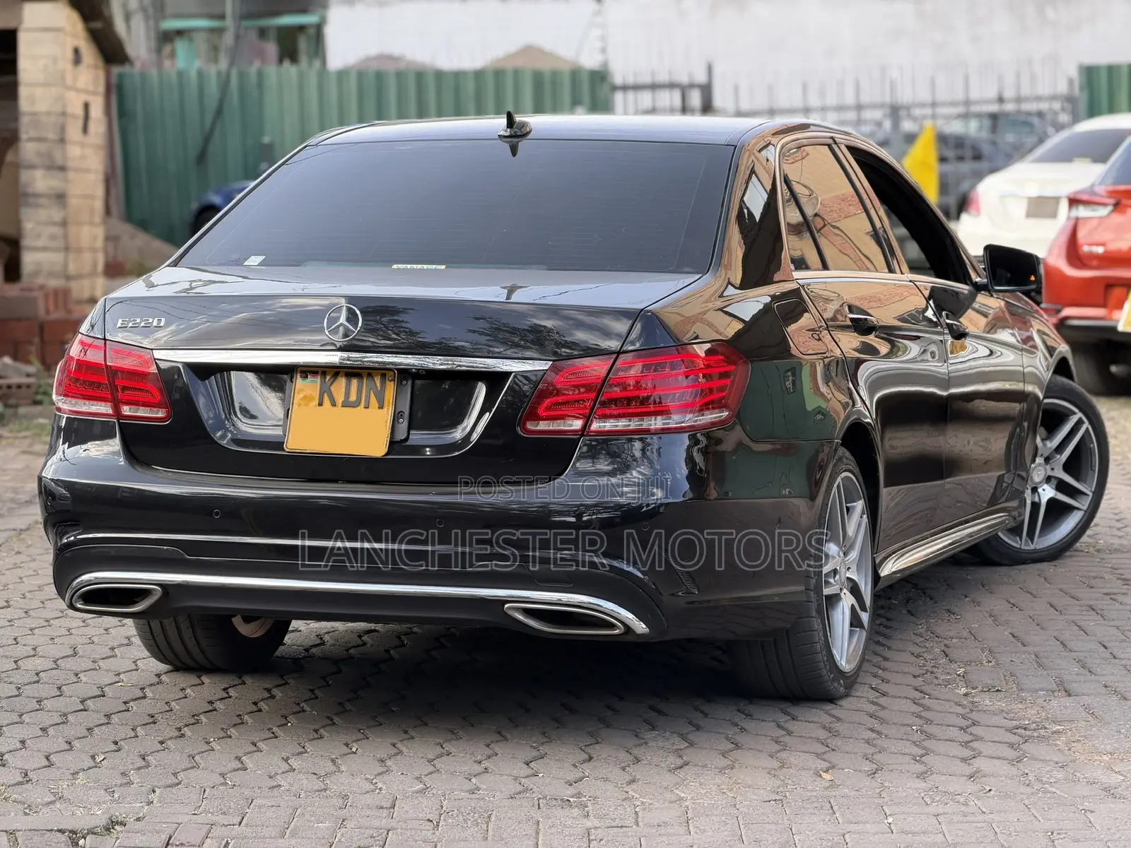 Mercedes-Benz E220 2016 Black