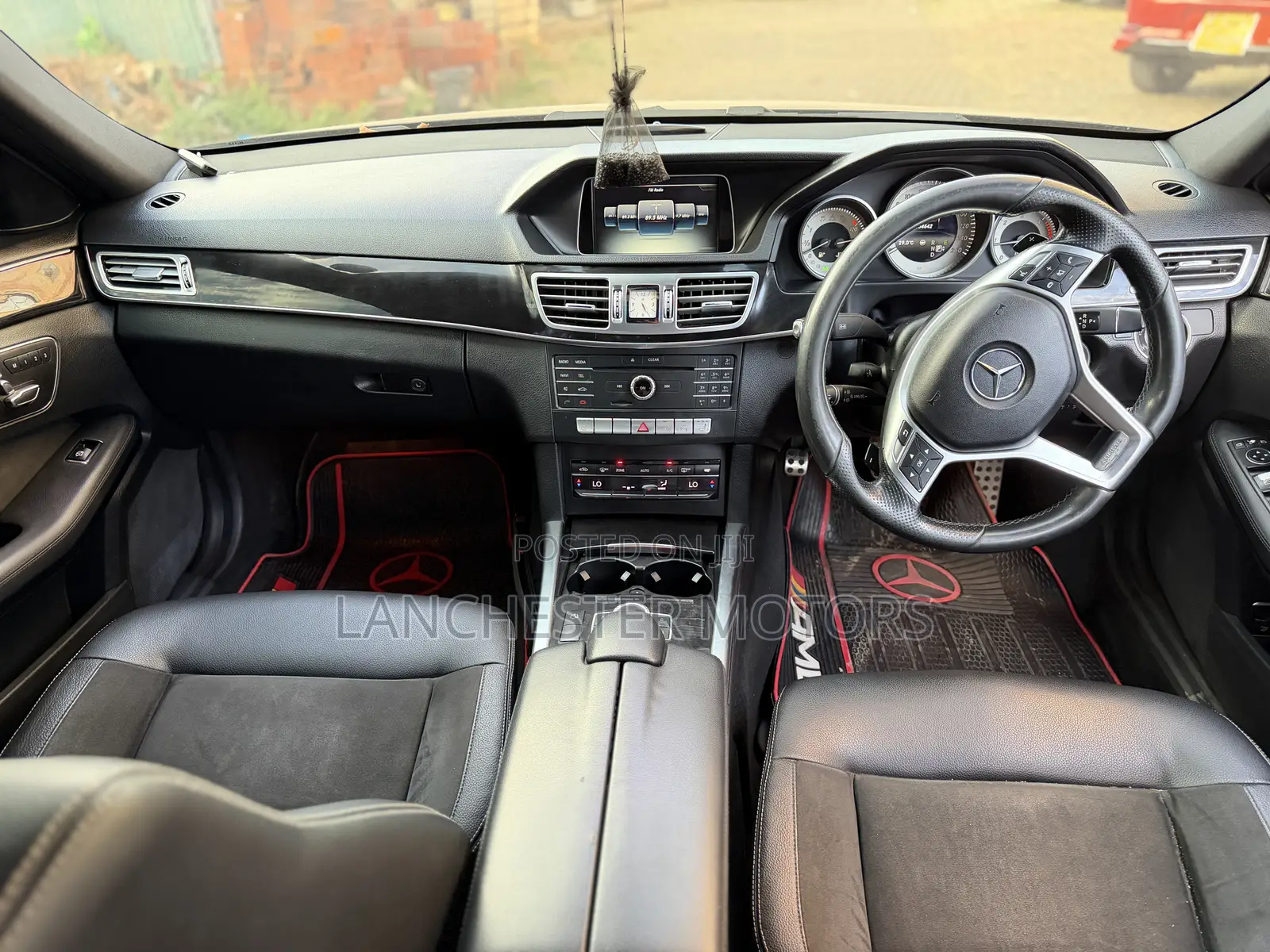 Mercedes-Benz E220 2016 Black