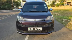 Toyota Spade 2016 Purple