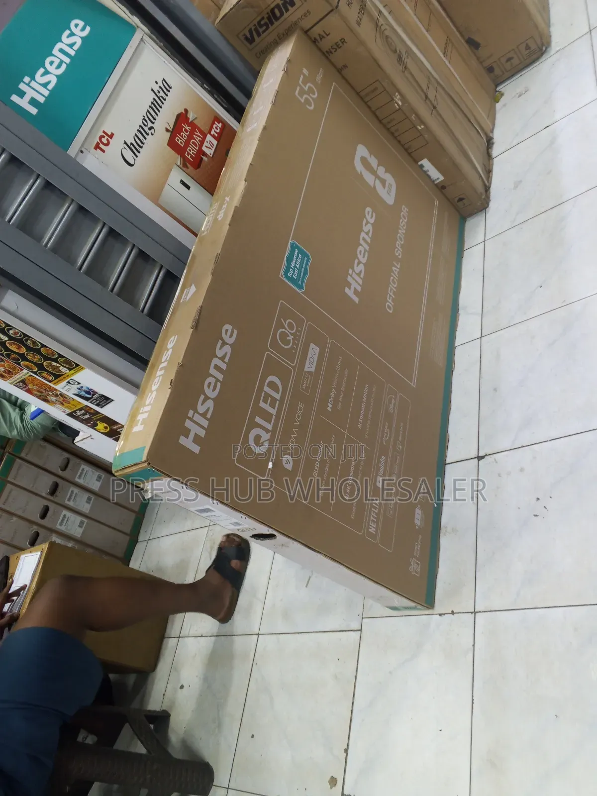 Hisense 55-Inch Q6 Series QLED 4k