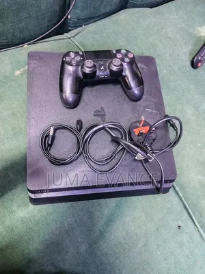 PlayStation 4 Slim