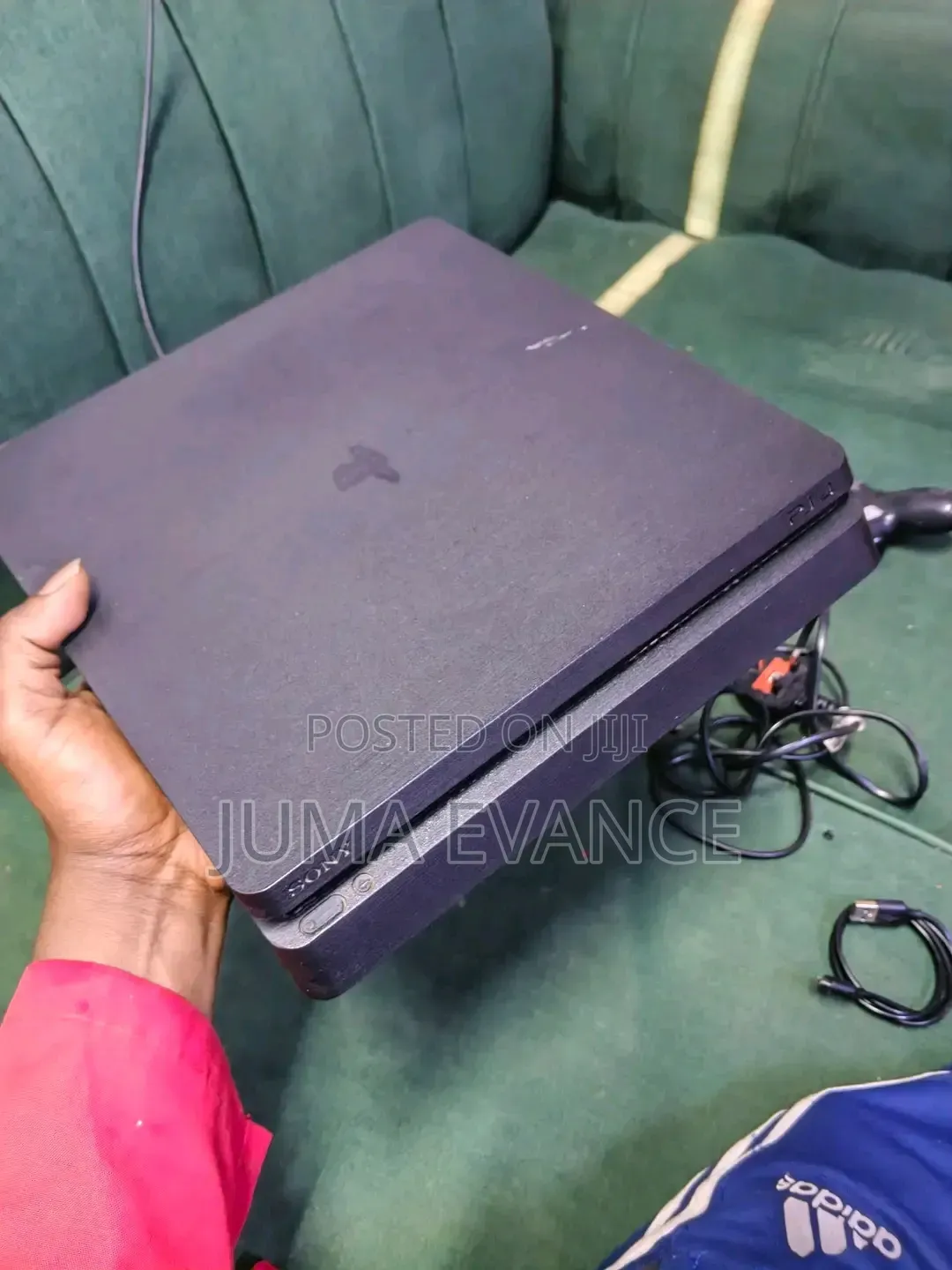 PlayStation 4 Slim