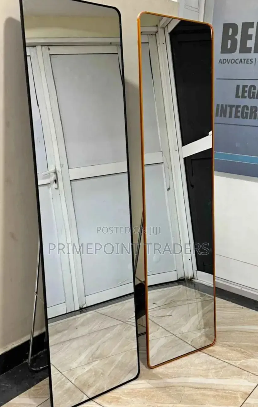 Modern Executive Full-Length Mirror – Elegant & Practical