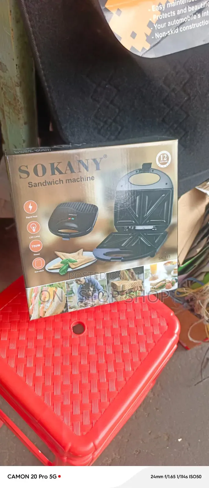 2_slice  Electric Sandwich Toaster With Non Tampered Triangular Plates