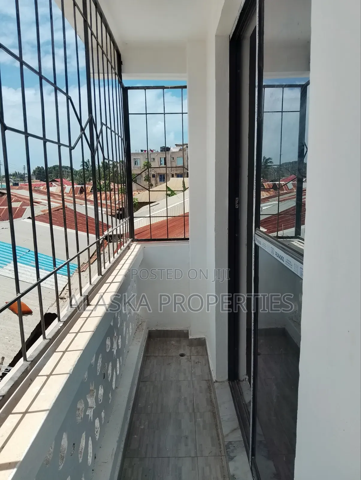 1bdrm Bedsitter in Bombolulu for rent
