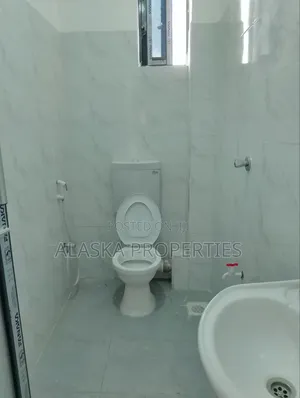 1bdrm Bedsitter in Bombolulu for rent