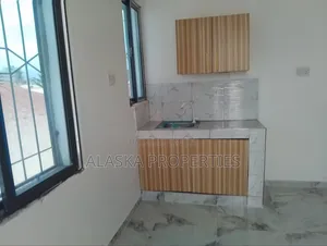 1bdrm Bedsitter in Bombolulu for rent