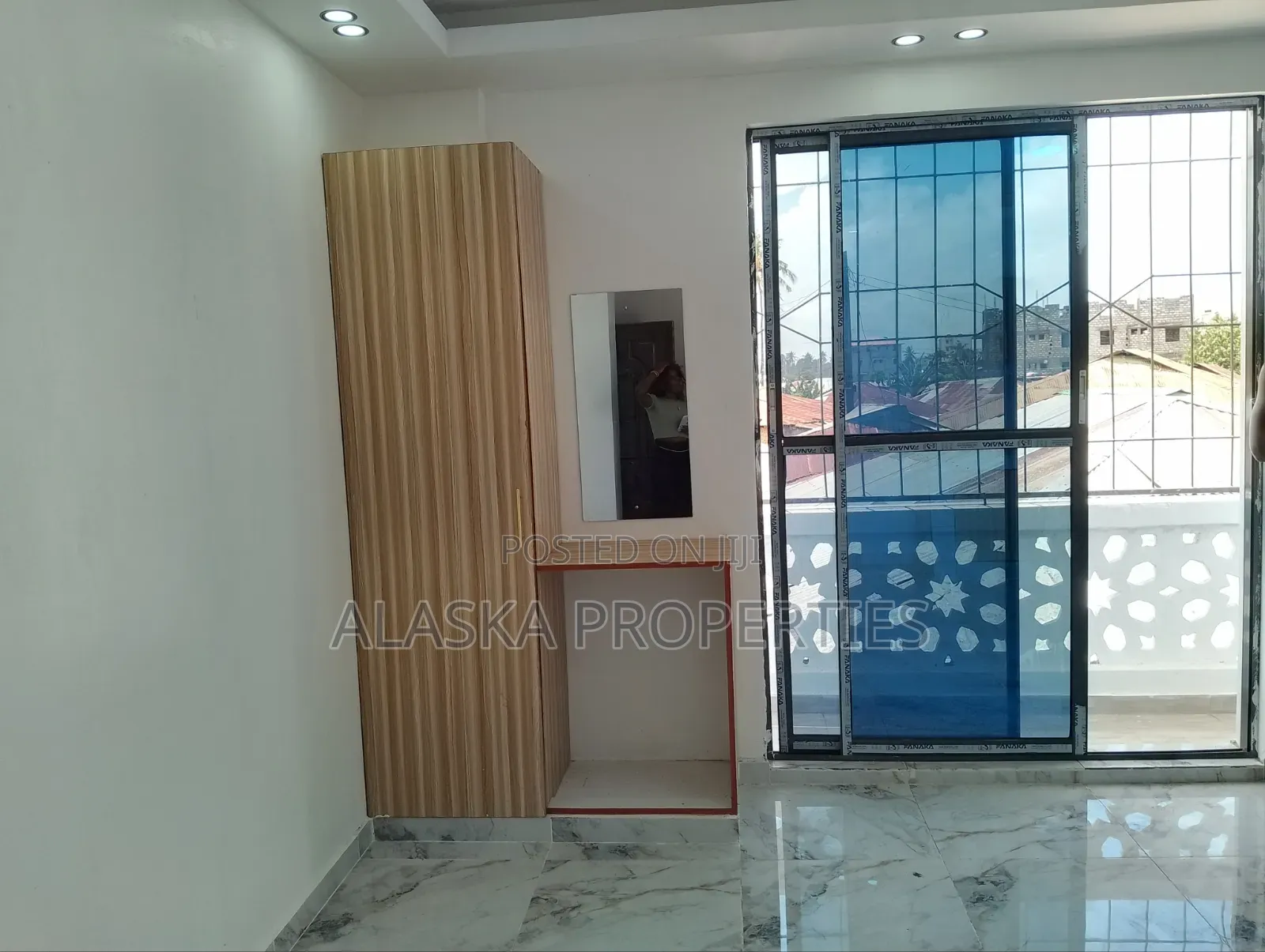 1bdrm Bedsitter in Bombolulu for rent