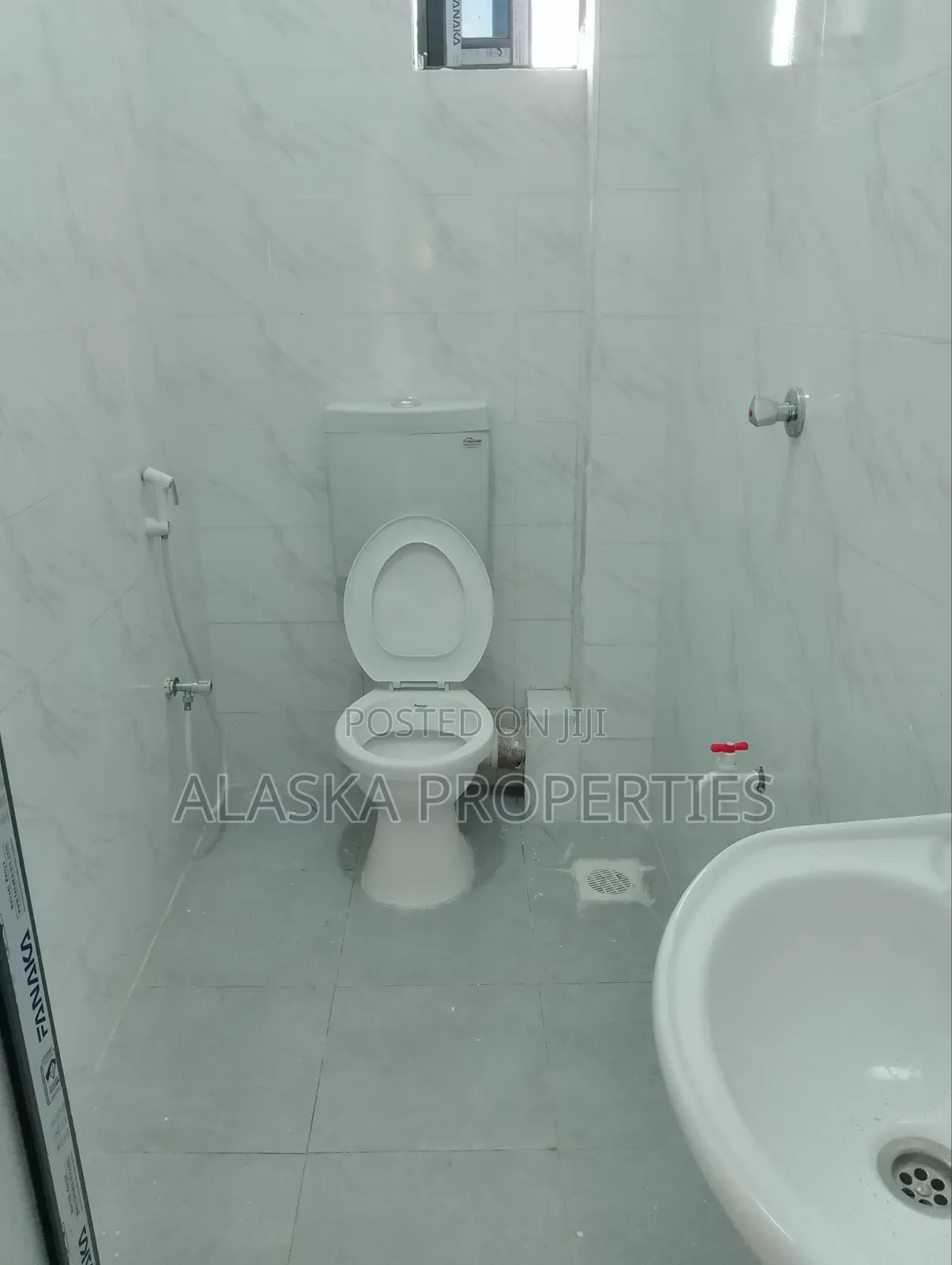 1bdrm Bedsitter in Bombolulu for rent