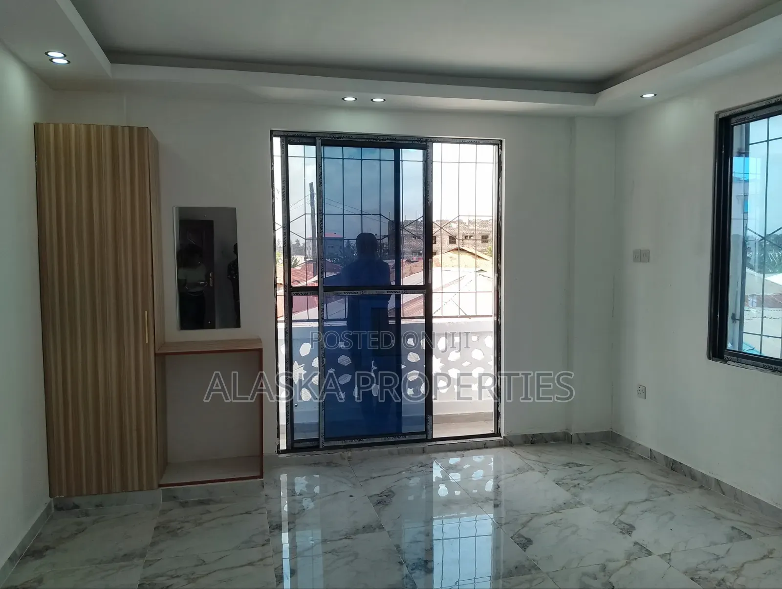 1bdrm Bedsitter in Bombolulu for rent