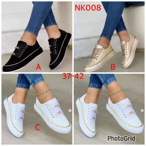 *Elegant  Ladies Chained Laced Sneakers*