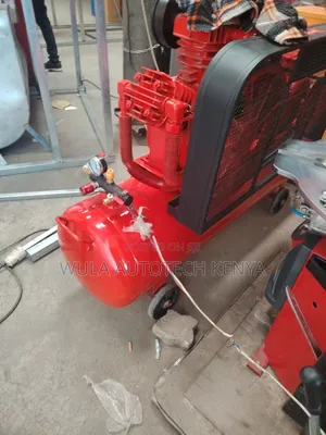 Easy to Operate and Maintain Heavy Duty 200l Air Compressor Machine