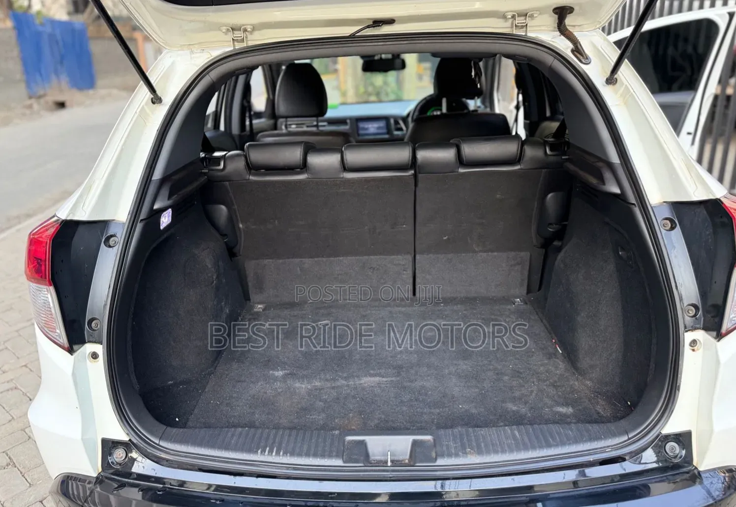 Honda Vezel 1.5 Hybrid 2WD 2018 White