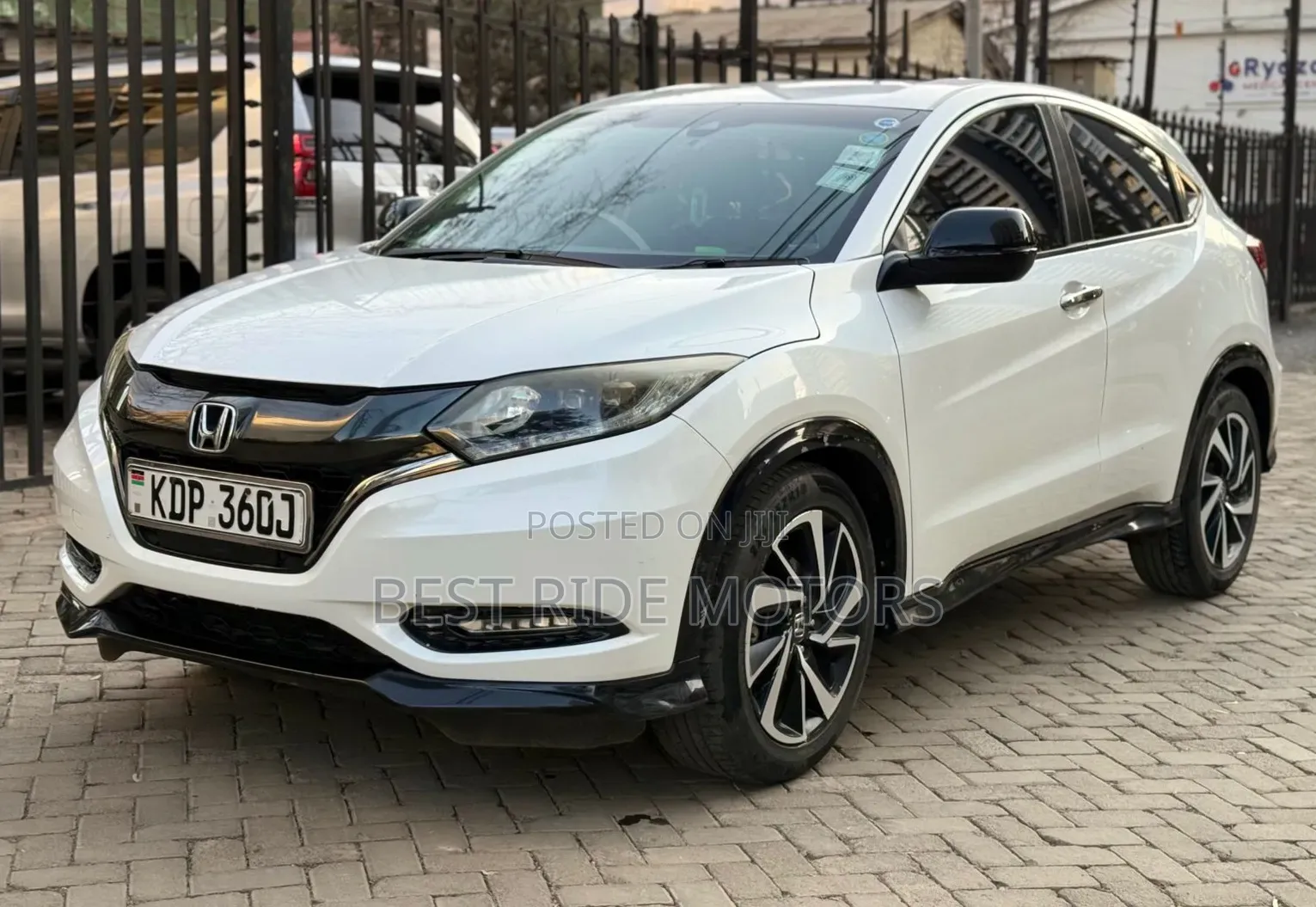 Honda Vezel 1.5 Hybrid 2WD 2018 White