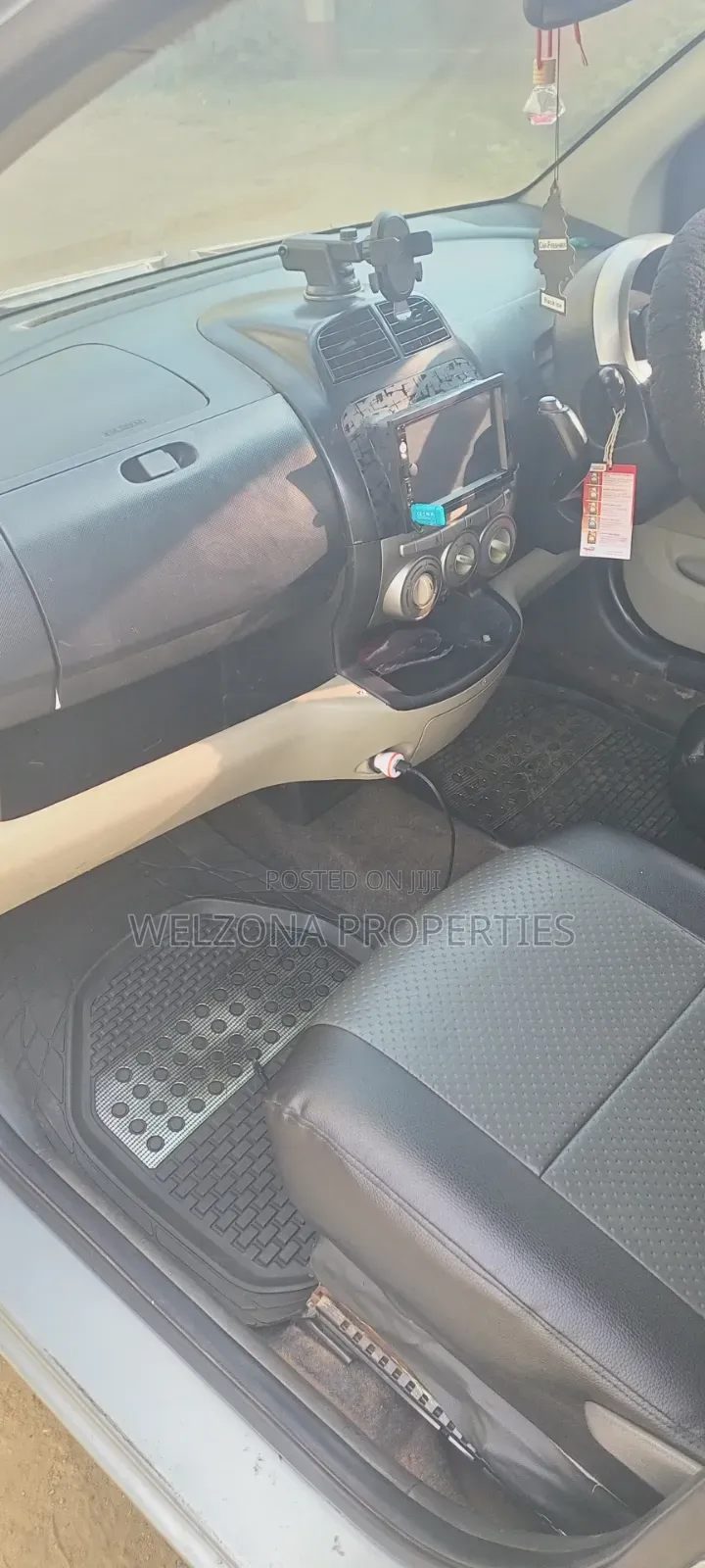 Toyota Passo 2008 Silver
