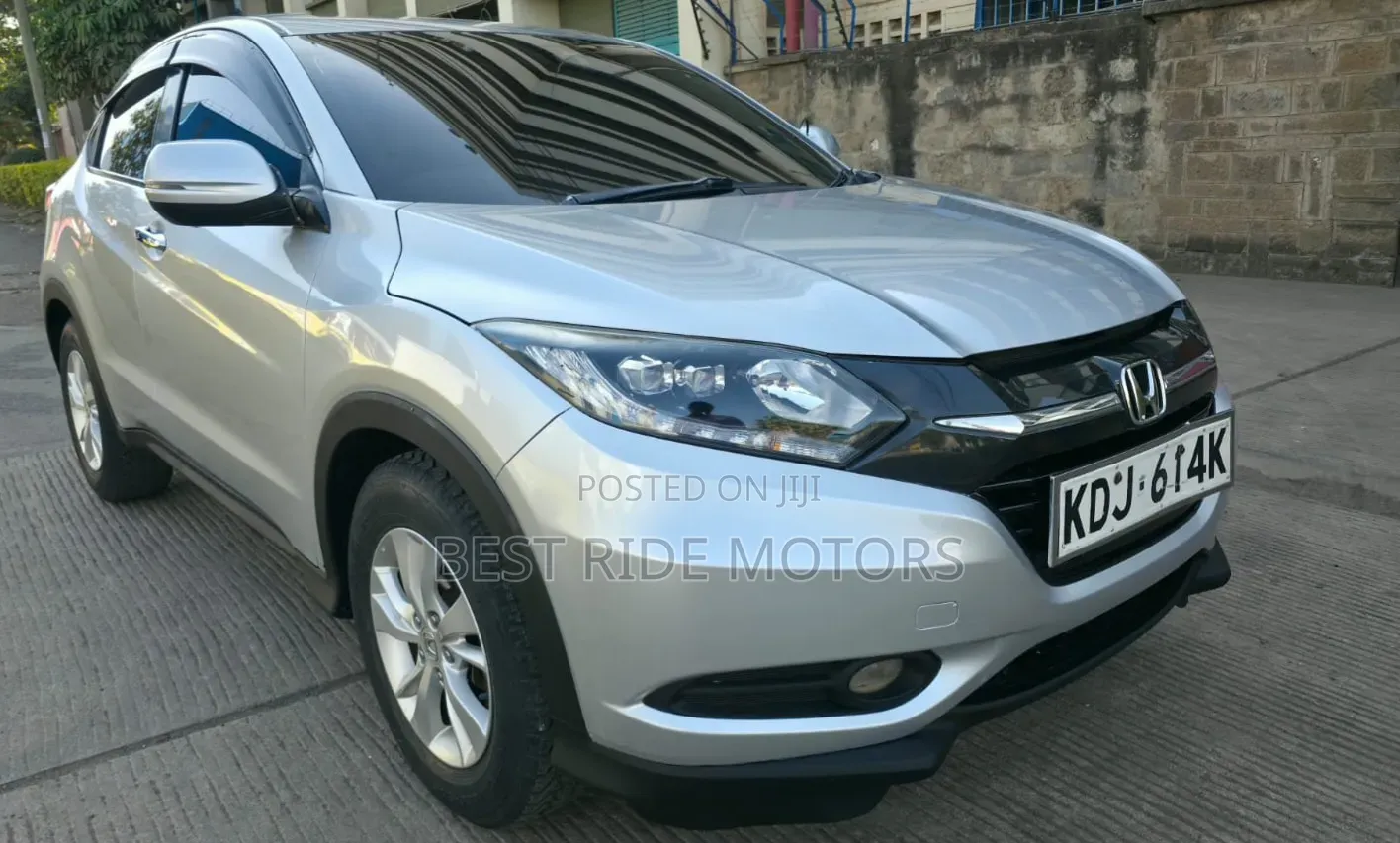 Honda Vezel 1.5 4WD 2015 Silver
