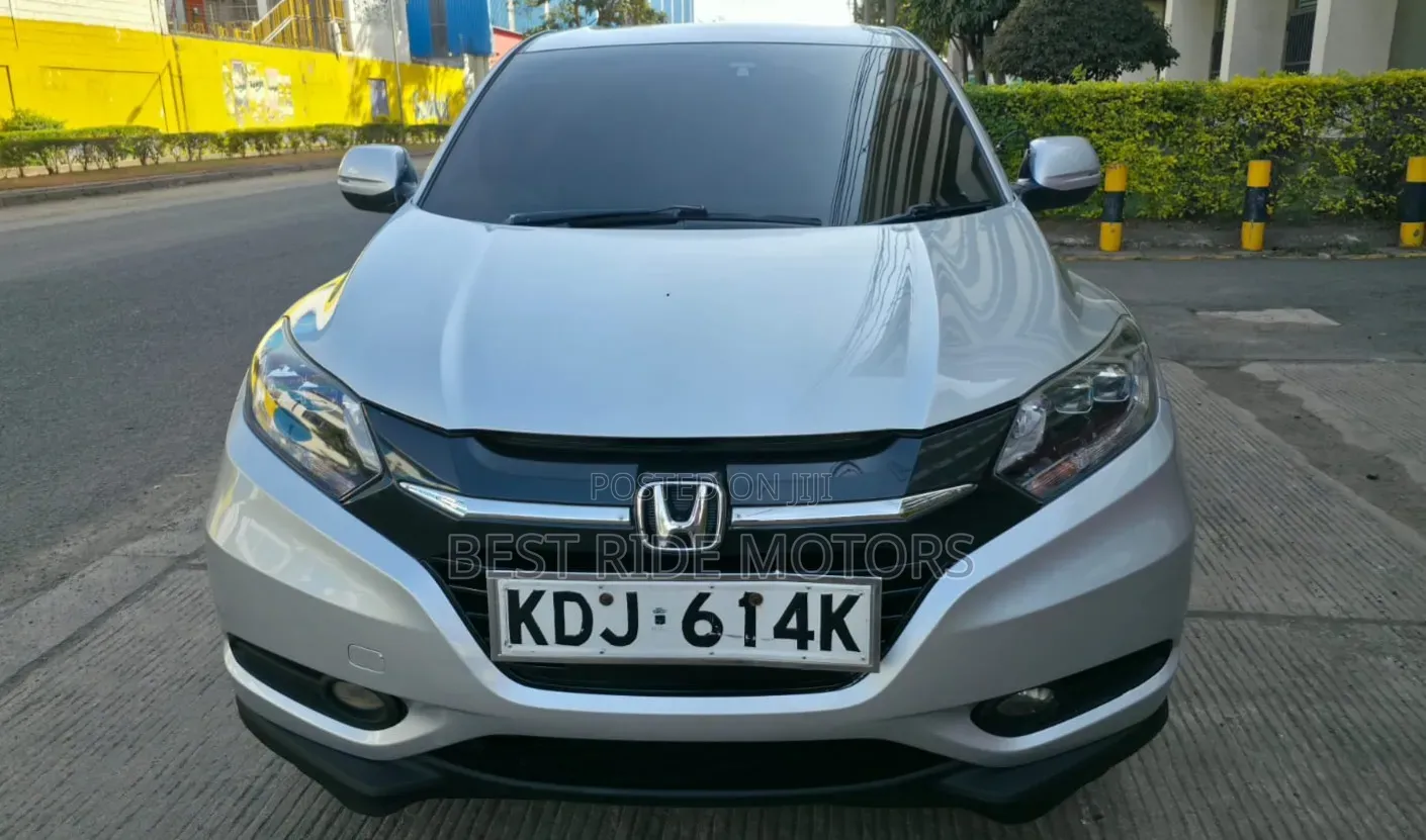 Honda Vezel 1.5 4WD 2015 Silver