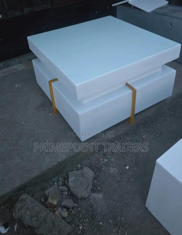 Luxury White Executive Coffee Table – Modern Square Design