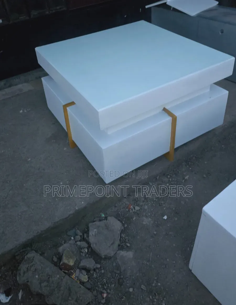 Luxury White Executive Coffee Table – Modern Square Design