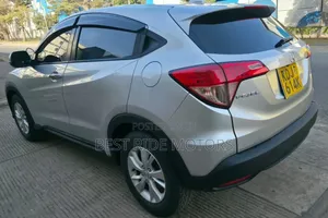Honda Vezel 1.5 4WD 2015 Silver