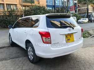 Toyota Corolla Fielder 2010 White