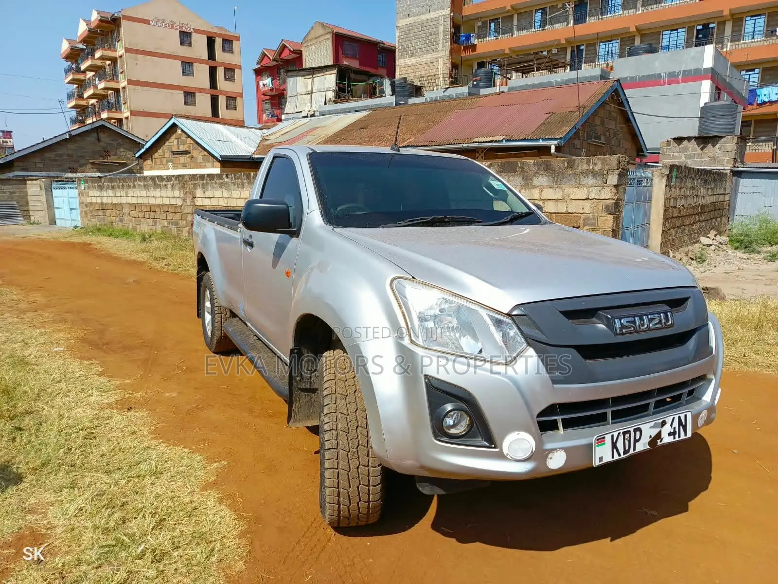 Isuzu D-MAX 2024 Silver