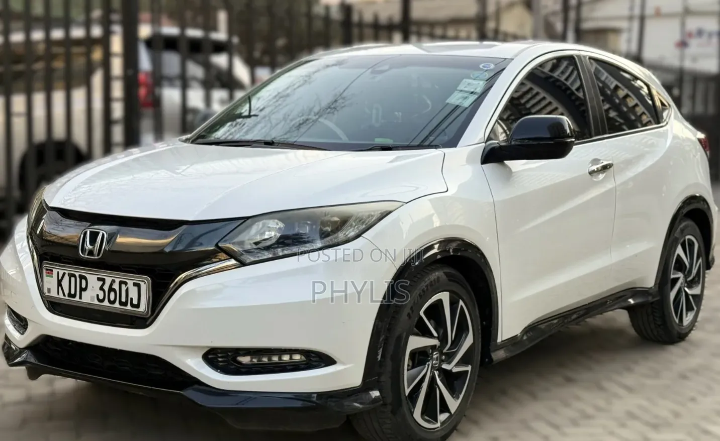 Honda Vezel 2018 White