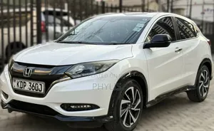 Honda Vezel 2018 White